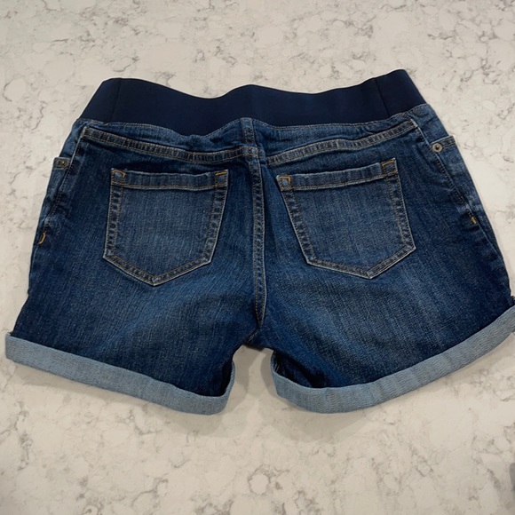 Liz Lange for Target Pants - Liz Lange for Target Maternity Shorts